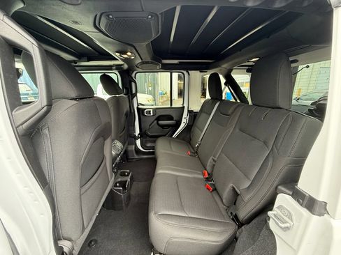 Used 2021 Jeep Wrangler Unlimited Sport w/ Sun And Sound Package AWD/4WD image 26
