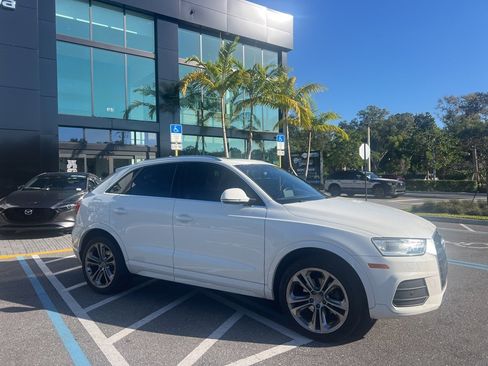 Used 2017 Audi Q3 2.0T Premium Plus w/ Premium Plus Package image 10