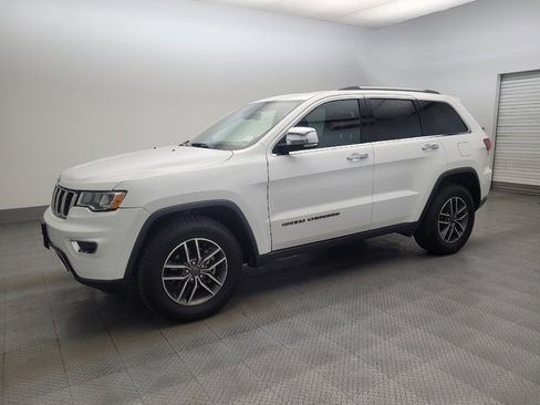 Used 2020 Jeep Grand Cherokee Limited AWD/4WD image 2