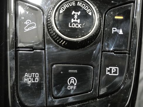 Used 2025 Kia Sportage EX AWD/4WD image 21