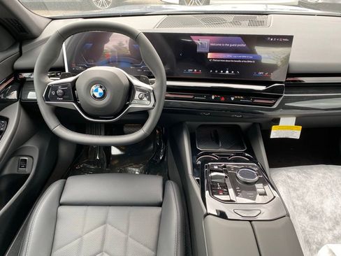 New 2026 BMW 530i xDrive AWD/4WD image 9