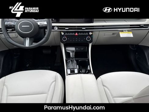 New 2026 Hyundai Tucson SEL image 1