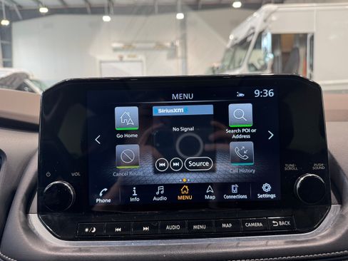 Used 2023 Nissan Rogue Platinum AWD/4WD image 18