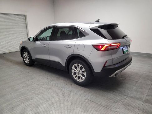 Used 2023 Ford Escape Active w/ Cold Weather Package FWD image 3