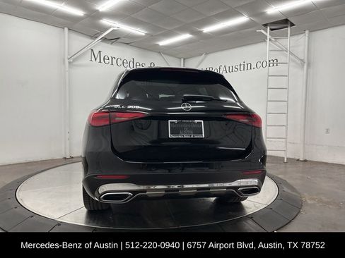 Certified 2026 Mercedes-Benz GLC 300 image 7