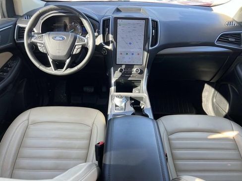 Used 2024 Ford Edge SEL w/ Convenience Package image 15