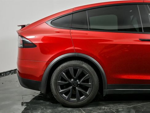 Used 2022 Tesla Model X image 11
