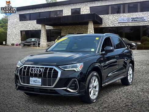 Used 2025 Audi Q3 2.0T Premium AWD/4WD image 2