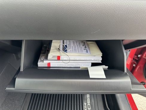 Certified 2026 Toyota Corolla Cross SE image 37