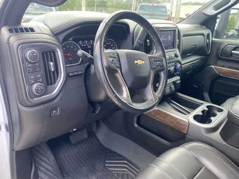 Used 2020 Chevrolet Silverado 2500 High Country w/ Technology Package AWD/4WD image 22
