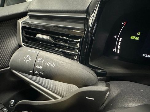 Used 2026 Toyota Camry SE FWD image 21