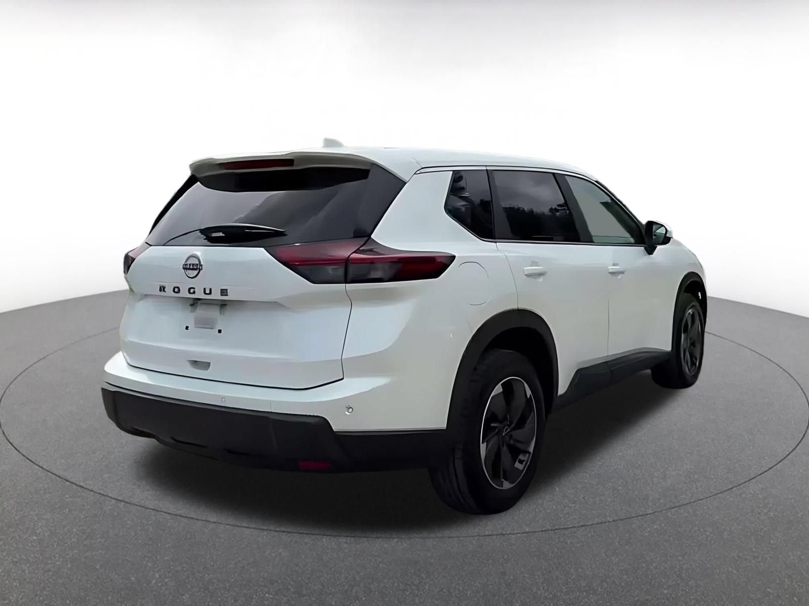 Used 2025 Nissan Rogue SV FWD image 13