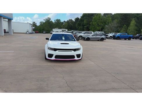 Used 2023 Dodge Charger Scat Pack RWD image 4