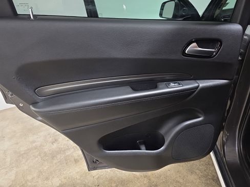 Used 2021 Dodge Durango SXT image 31