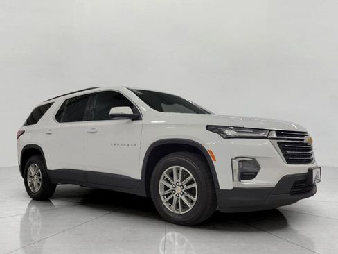 Used 2023 Chevrolet Traverse LT AWD/4WD image 1