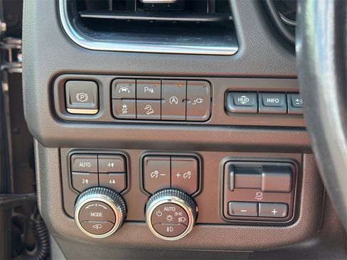 Used 2021 GMC Yukon AT4 w/ Rear Media and Nav Package image 21