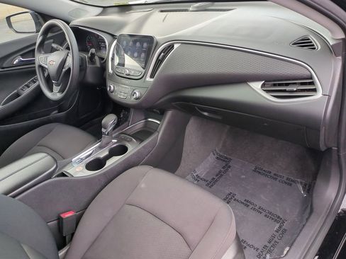 Used 2025 Chevrolet Malibu LT FWD image 33