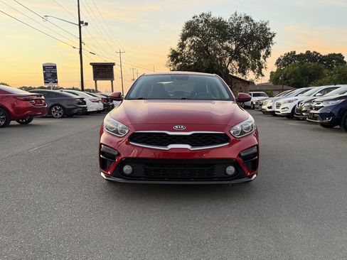Used 2020 Kia Forte LXS FWD image 2