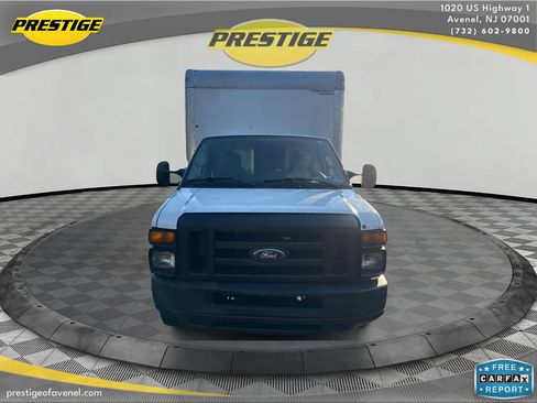 Used 2013 Ford E-350 and Econoline 350 Super Duty RWD image 2