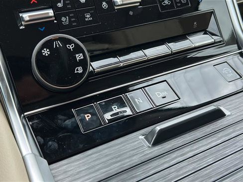 New 2026 Nissan Armada Platinum w/ Convenience Package RWD image 36