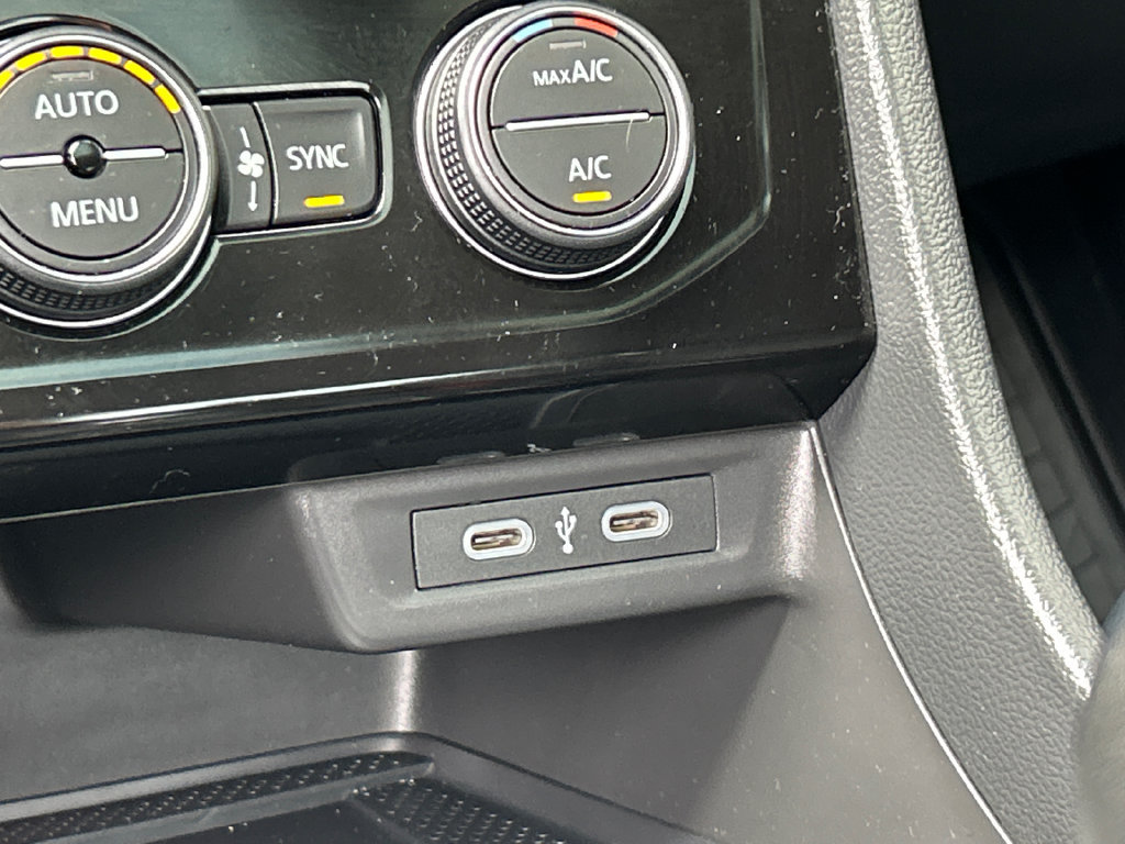 Used 2024 Volkswagen Jetta SEL FWD image 18