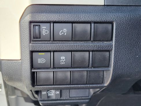 Certified 2024 Toyota Tacoma TRD Off-Road image 34