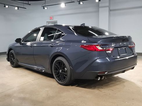 New 2026 Toyota Camry SE FWD image 5