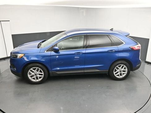 Certified 2024 Ford Edge SEL w/ Convenience Package AWD/4WD image 17
