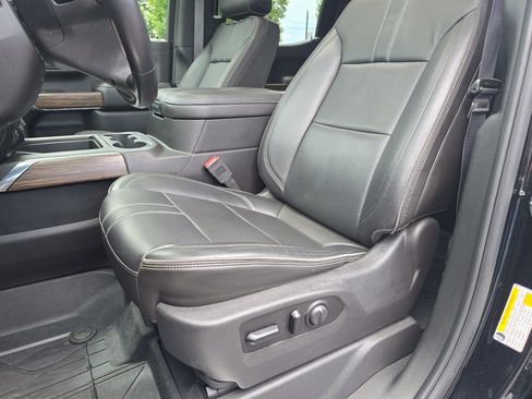 Used 2019 Chevrolet Silverado 1500 High Country w/ High Country Premium Package AWD/4WD image 41