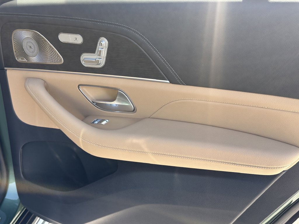 New 2026 Mercedes-Benz GLS 450 4MATIC image 19