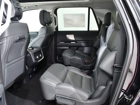 New 2027 Ford Expedition Max Active AWD/4WD image 16