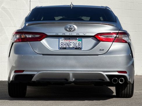 Used 2019 Toyota Camry SE image 8
