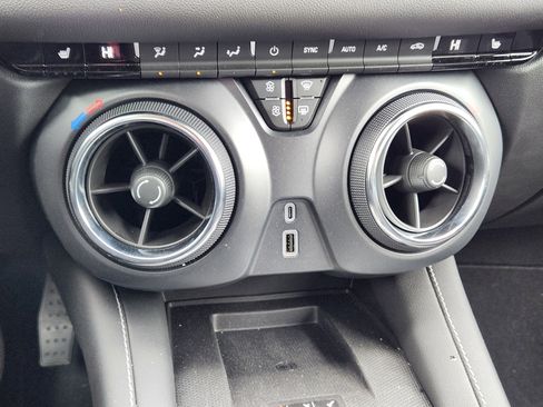 New 2025 Chevrolet Blazer LT w/ Convenience Package image 15