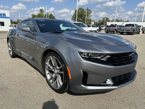 Used 2020 Chevrolet Camaro LT w/ RS Package image 9