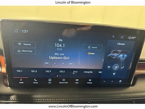 Used 2022 Lincoln Nautilus Reserve AWD/4WD image 23