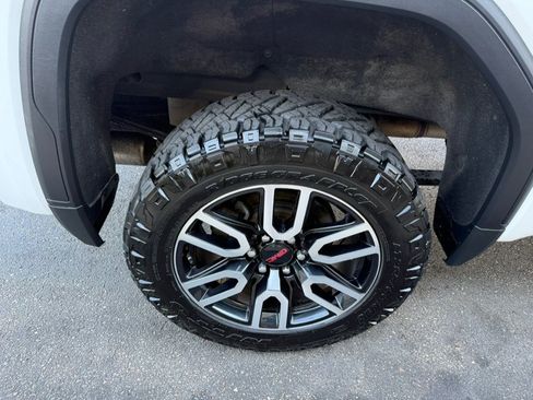 Used 2021 GMC Sierra 1500 AT4 AWD/4WD image 9