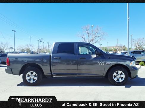 Used 2017 RAM 1500 Express image 11