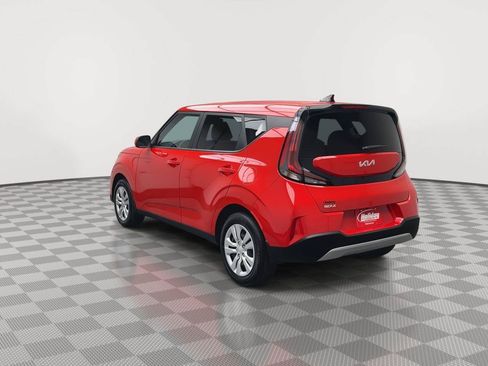 Used 2024 Kia Soul LX FWD image 28
