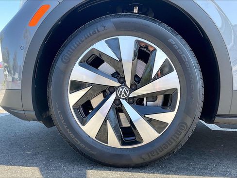 Used 2023 Volkswagen ID.4 Pro RWD image 10
