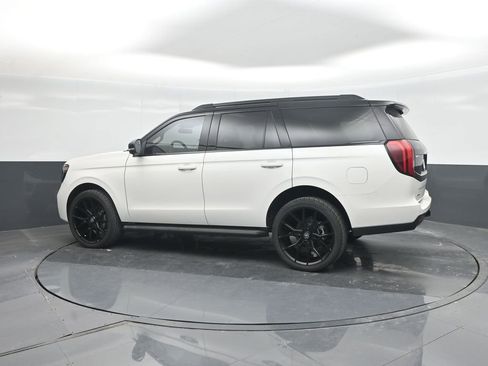 New 2026 Ford Expedition Active RWD image 17