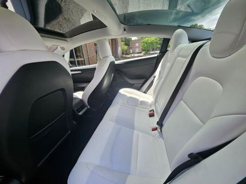 Used 2022 Tesla Model 3 RWD image 61