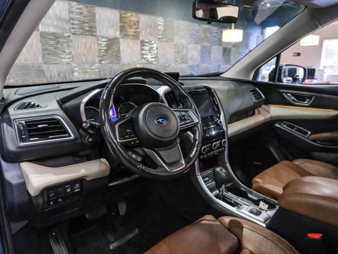Used 2019 Subaru Ascent Touring w/ Popular Package #3 AWD/4WD image 3