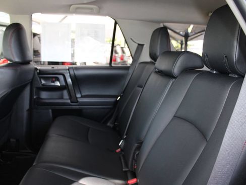 Used 2019 Toyota 4Runner TRD Off-Road Premium AWD/4WD image 55