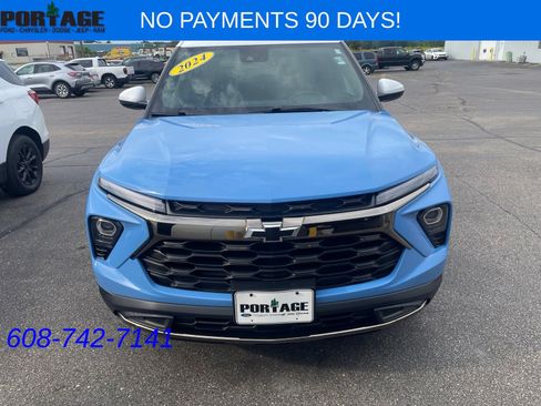 Used 2024 Chevrolet TrailBlazer ACTIV w/ Convenience Package AWD/4WD image 2