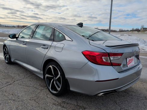 Used 2021 Honda Accord Sport image 6