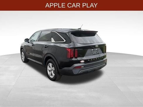 Used 2021 Kia Sorento LX FWD image 5