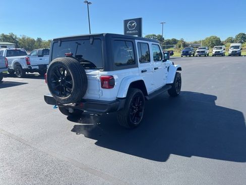 Used 2023 Jeep Wrangler Unlimited Sahara w/ Cold Weather Group image 6