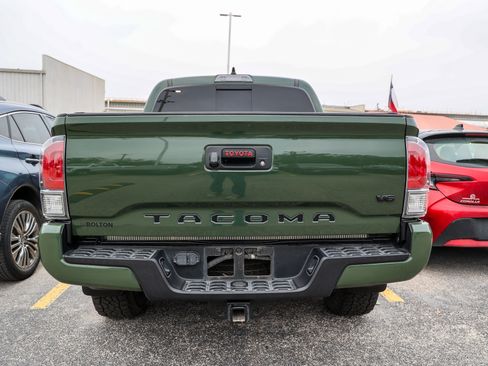 Certified 2022 Toyota Tacoma TRD Sport RWD image 8