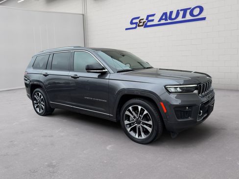 Used 2022 Jeep Grand Cherokee L Overland w/ Luxury Tech Group IV AWD/4WD image 6