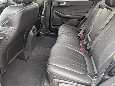 New 2026 Ford Escape SE w/ PHEV Premium Package FWD image 14